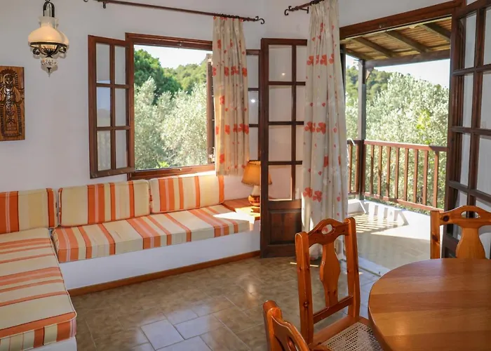 Pandora Skiathos Koliósz