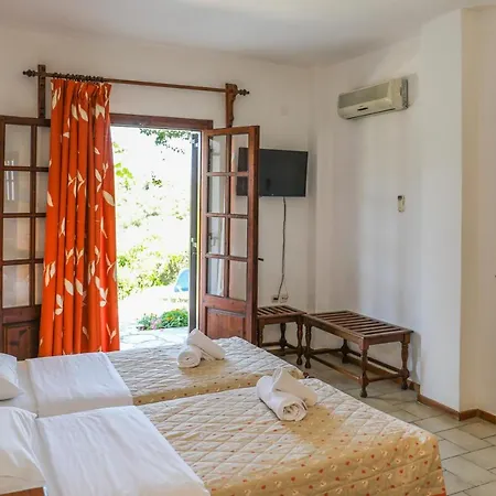 Pandora Skiathos